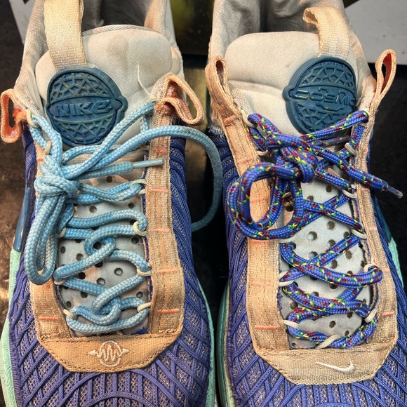 Nike Cosmic Unity Size 10 Blue/teal/light - Picture 5 of 12